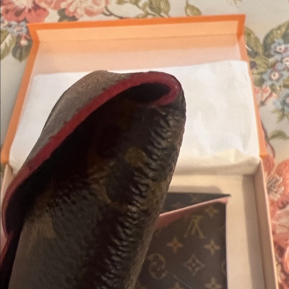 Louis Vuitton Kirigami Monogram Envelope Pouch Set - Picture 8 of 13